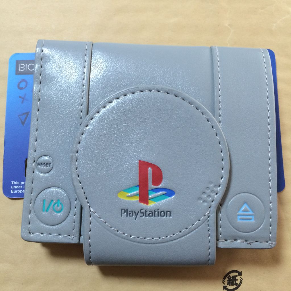 Playstation Wallet を買いました 初代プレステをあしらったお財布 楽しい生活研究室 Playstation Wallet を買いました 初代プレステをあしらったお財布 楽しい生活研究室