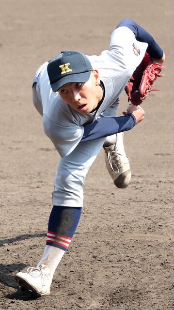 慶応2年生エース小宅「60校から誘われたけど自由な慶応野球部を選んだ」