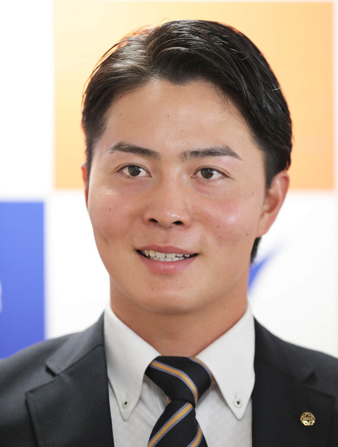 巨人ドラ5岡田、驚異のジャンプ力...！！