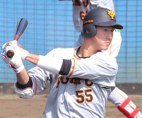 巨人・秋広、楽天ドラ4・内間から第2号ホームラン！！(二軍)