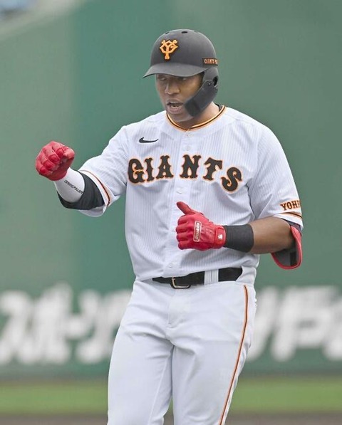 巨人・オコエ(25)「ルーキーと同じ量の練習する意識は久々」 豊富な練習量で眠れる潜在能力を刺激
