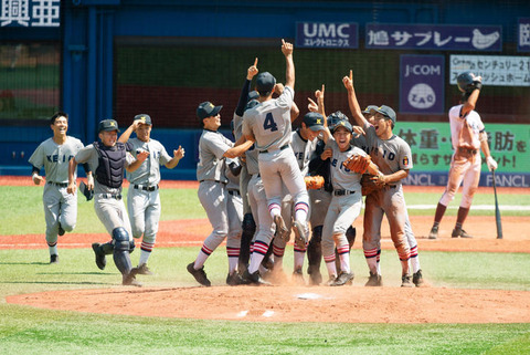 【甲子園】慶応高校「野球部の坊主頭、意味ないよ。高校野球の常識は許容範囲が極端に狭すぎ。」