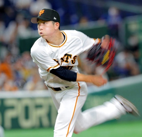 巨人・戸郷(22) 22試合 154回 11勝6敗 防御率2.69 奪三振136(1位) WAR4.8(セ1位)