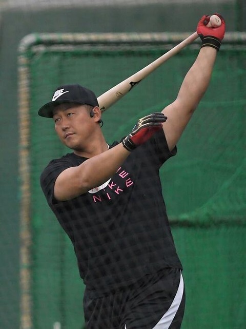 【巨人】中田翔「レベチは一生言わない」 今年は「自信しかない」