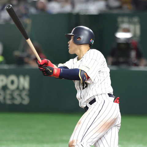 【WBC】村上！ 岡本！ 日本が誇る左右の大砲連続タイムリー！！