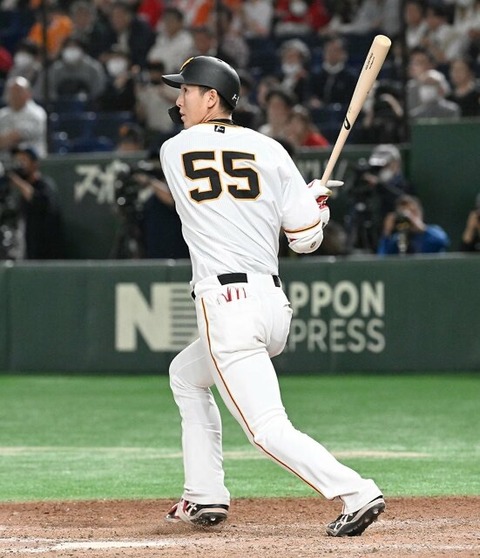 【巨人】秋広、中田翔に電話やLINEでアドバイスを貰っていた