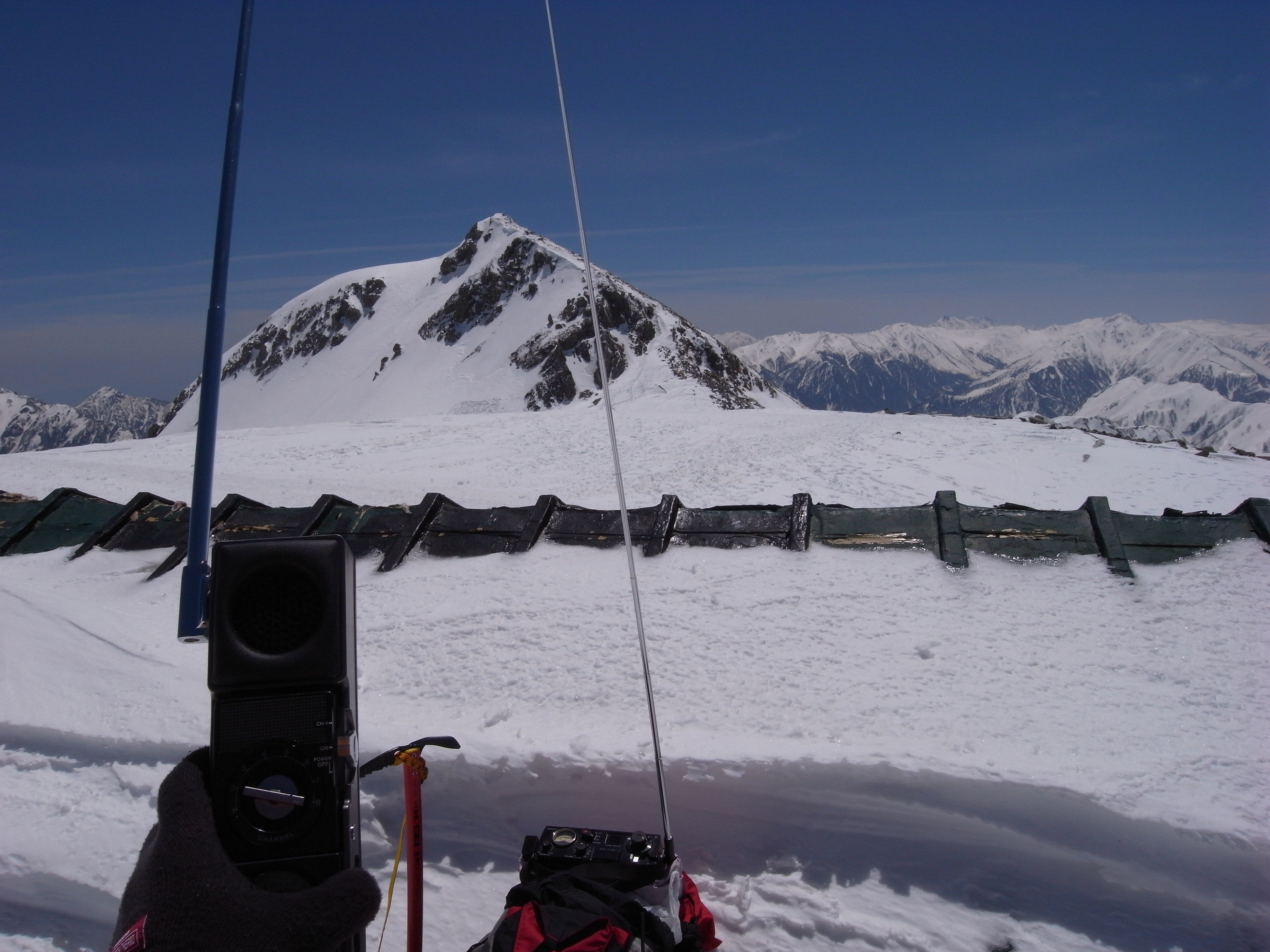 Ω������