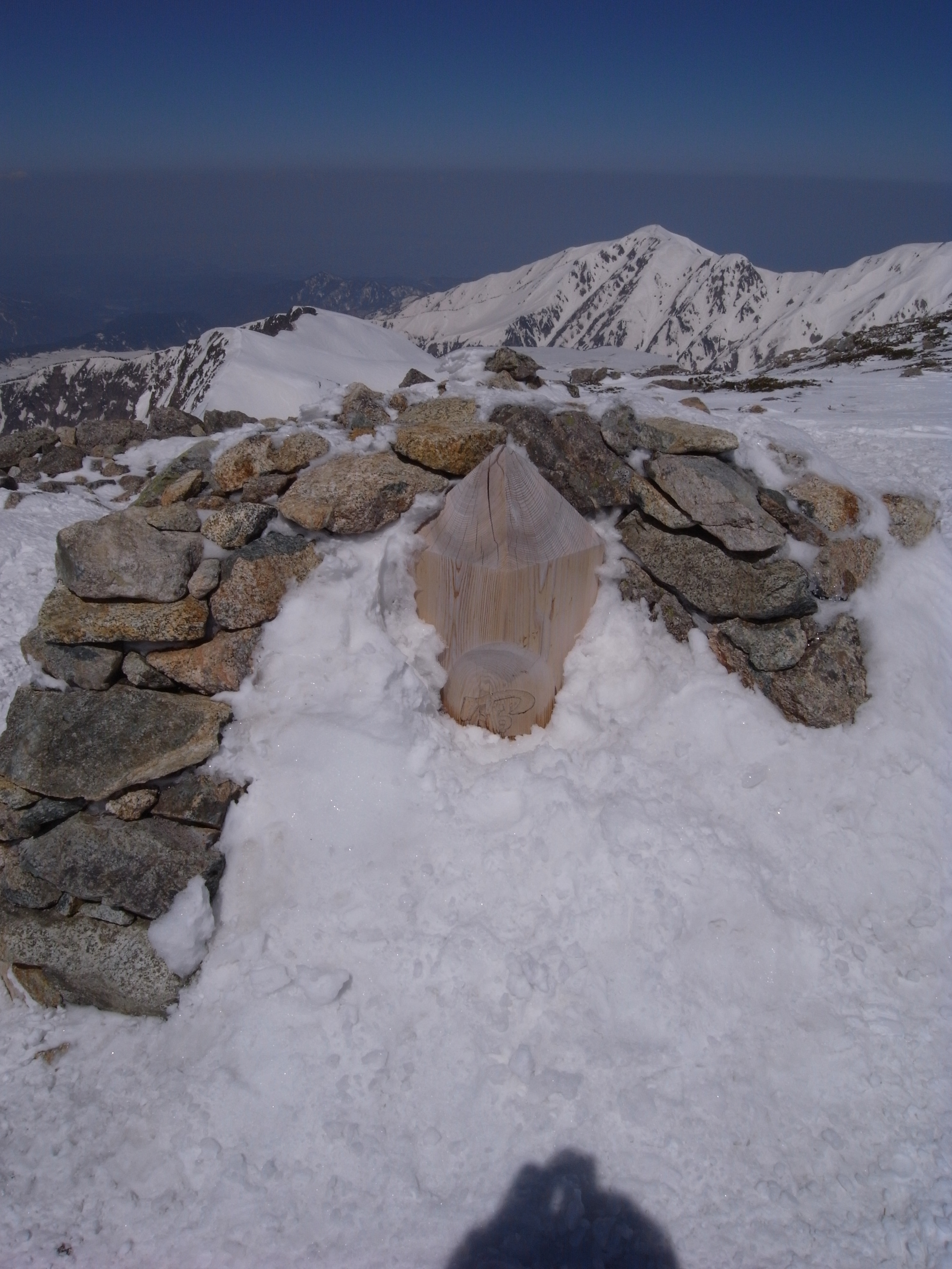 Ω������