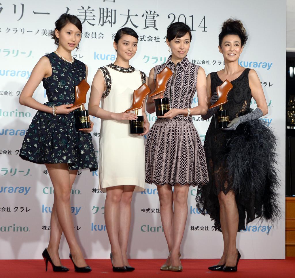クラリーノ美脚大賞2014 萬田久子が武井咲 吹石一恵らを公開処刑 ギガサイバーニュース クラリーノ美脚大賞2014 萬田久子が武井咲 吹石一恵らを公開処刑 ギガサイバーニュース