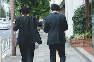 【朗報】政府などに月末金曜は午後3時に仕事を終える「プレミアムフライデー」構想が！