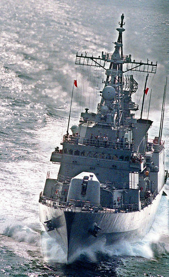 【レーダー照射】「他国の軍艦に５００mまで近づくのは危険、４．８kmは離れろ」「レーダーを使った証拠を一つでも示せ」　韓国側が主張