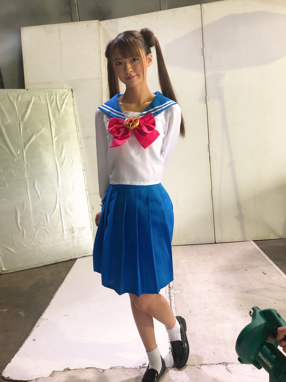 女子高生 白三つ折りソックス エロ 