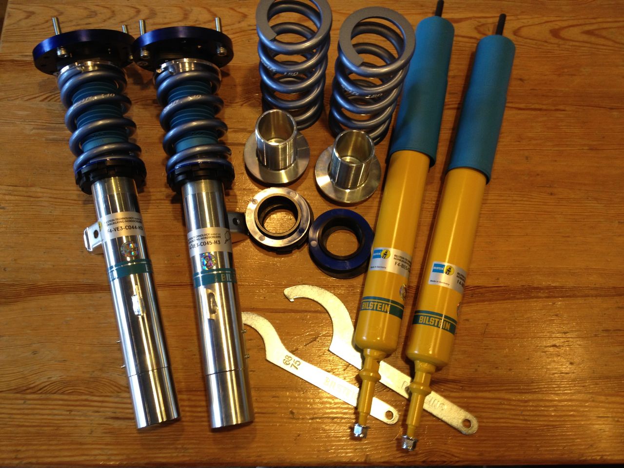 ビルシュタインテクニカルセンターよリ Bilstein Bss Kit カスタムオーダー車高調 届きました Gigspeed Blog ビルシュタインテクニカルセンターよリ Bilstein Bss Kit カスタムオーダー車高調 届きました Gigspeed Blog