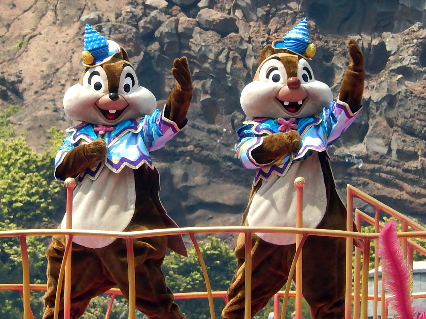 マーメイドラグーンの コスチューム。 17日第3/4報。 : 怒鳴るド