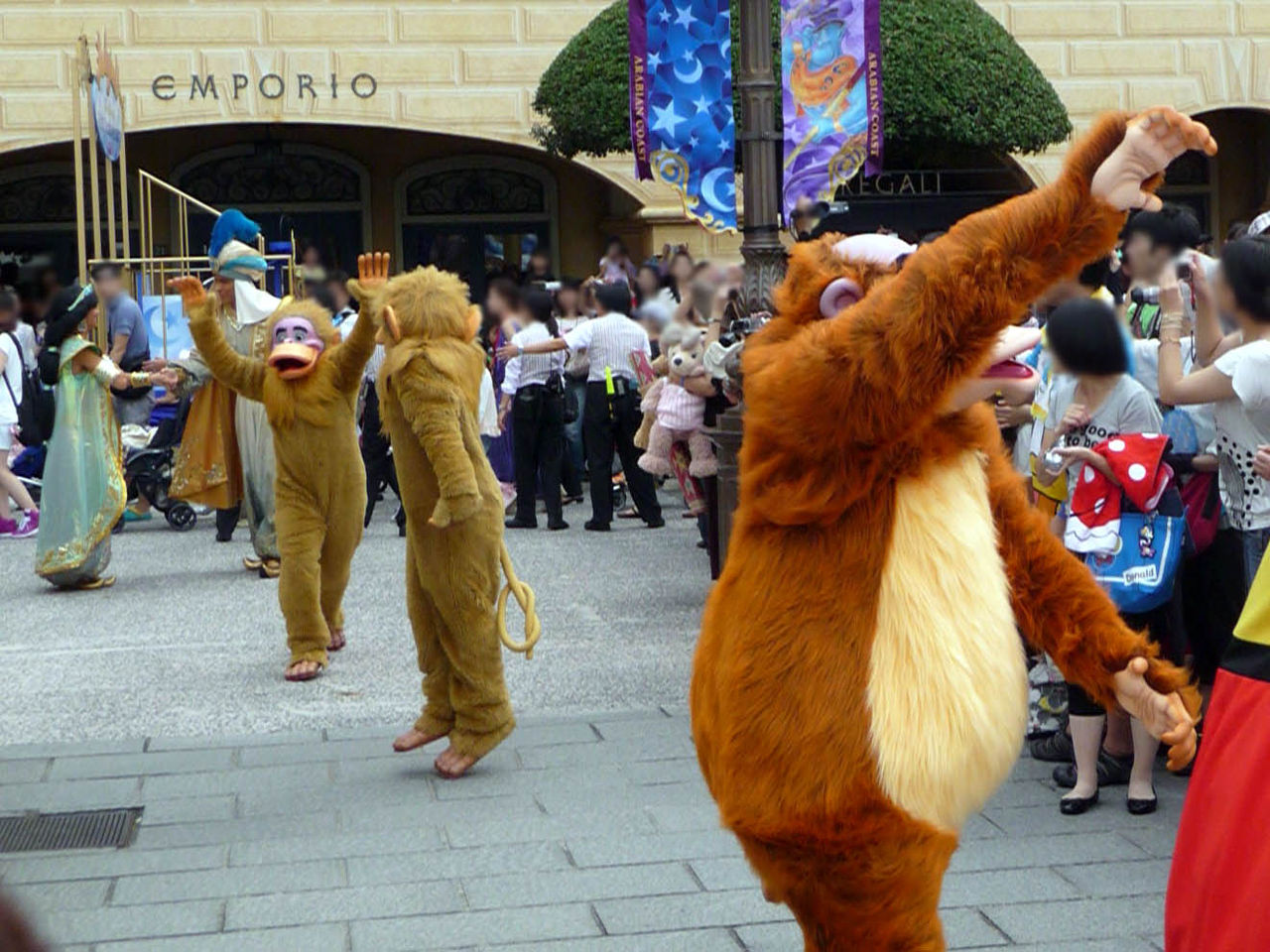 Be Magical まさかの 猿軍団 １３日第４報 怒鳴るド伍長のクワックパーク