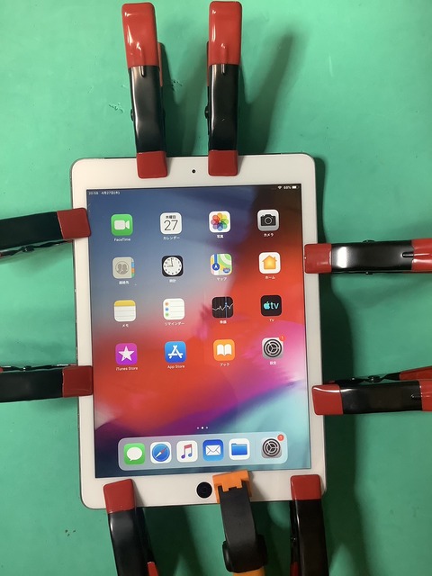 ipadairフロントパネル交換後起動画面