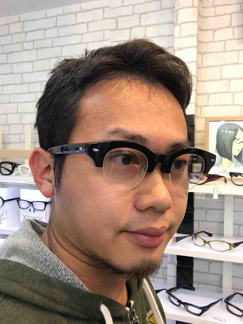 独特のデザインバランスが癖になる EFFECTOR NOTE : GILBERT EYEWEAR