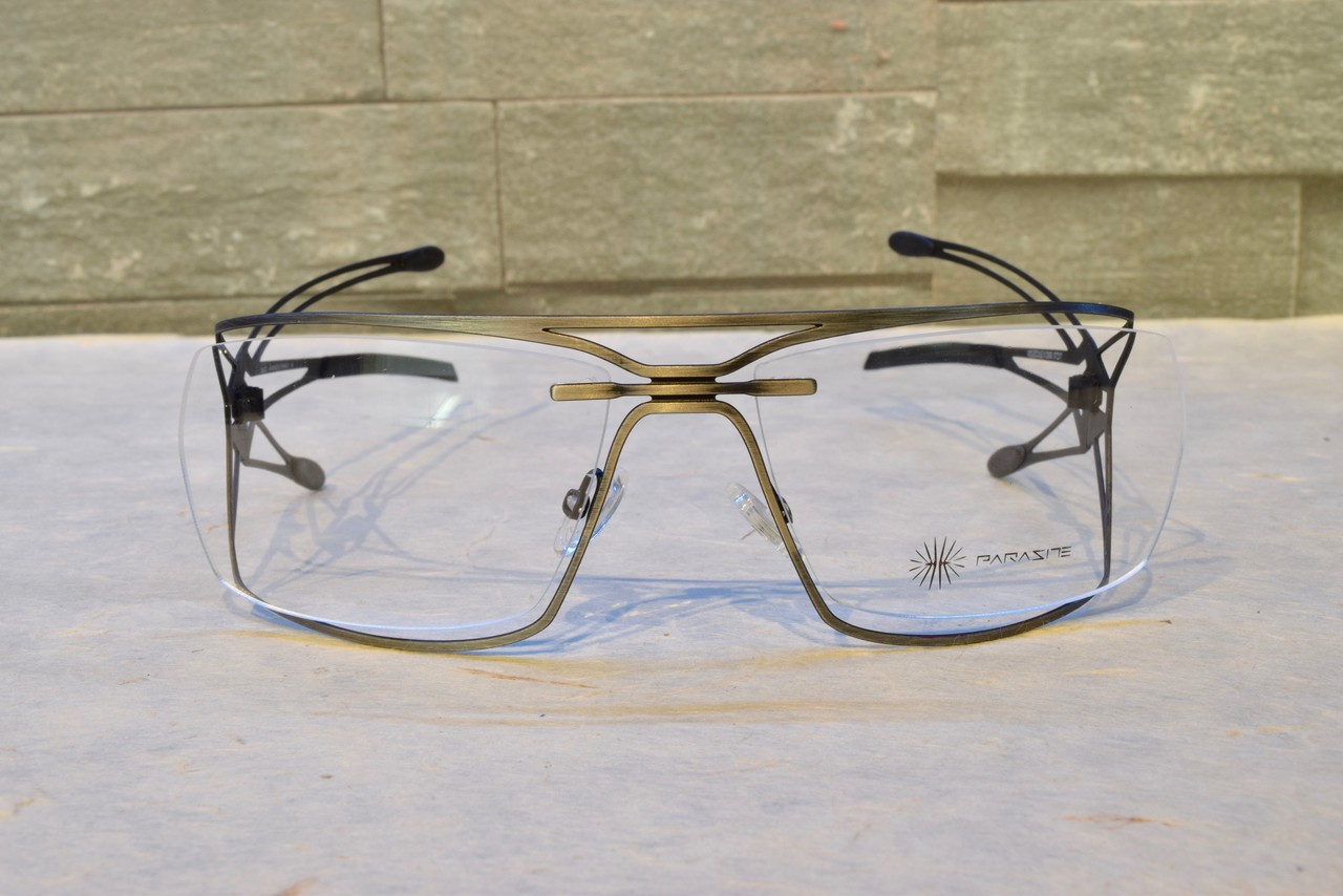 眼鏡 パラサイト 耳にかけない？！超個性的なメガネ - サングラス/メガネ