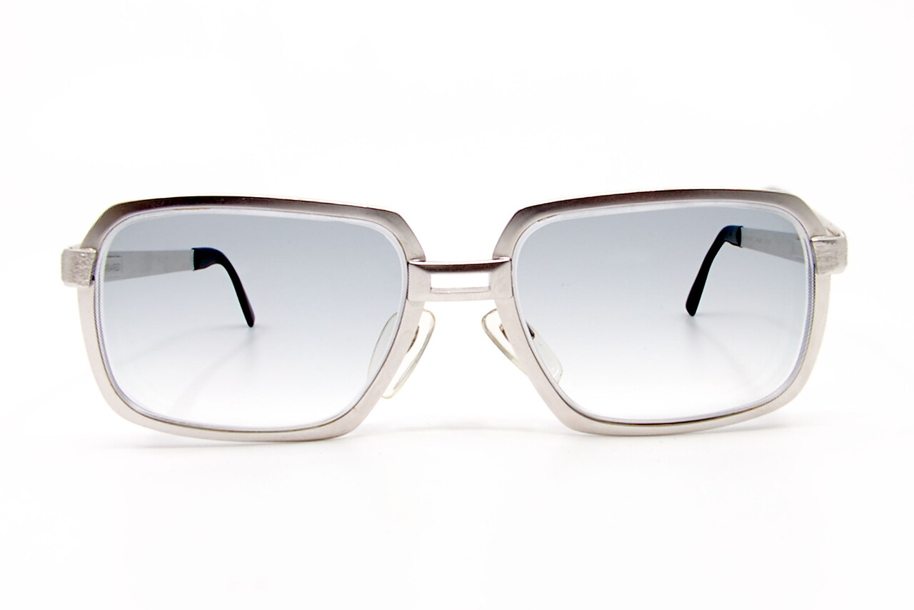 2021年冬のサングラス加工例 RODENSTOCK ヴィンテージフレーム 