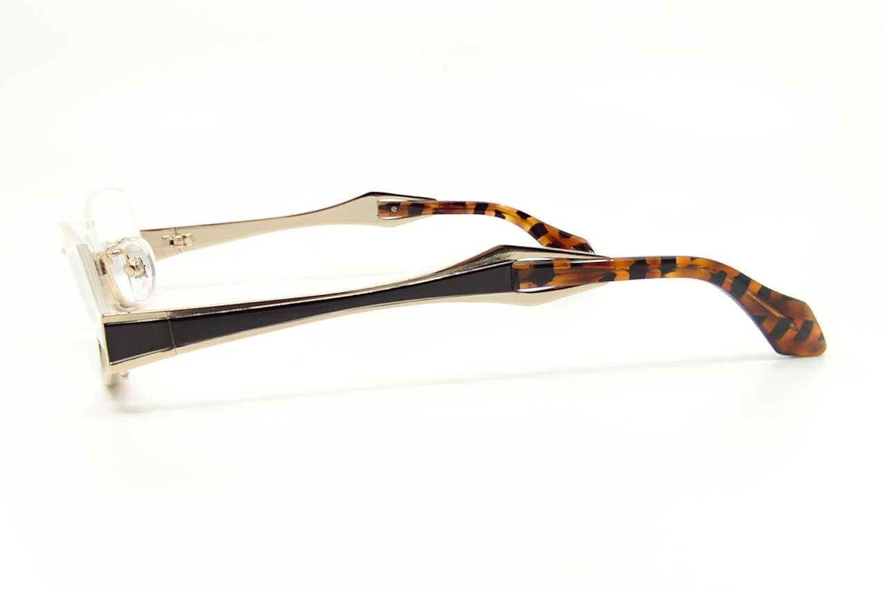 癖のある型名アンダーリム less than human 8289 : GILBERT EYEWEAR