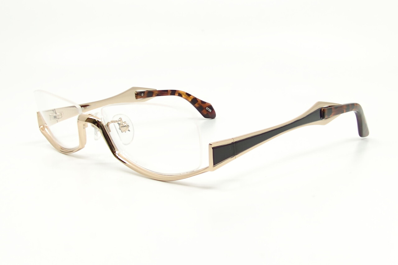 癖のある型名アンダーリム less than human 8289 : GILBERT EYEWEAR
