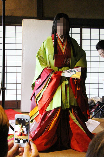 十二単を着てみた ｊｉｎのアリバイにならない日記