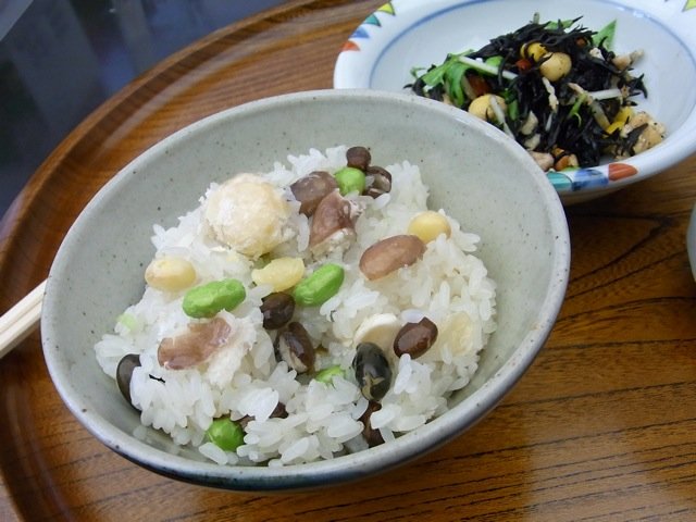 うみいぬ やまいぬ : 新名所・箱館奉行所@五稜郭公園 & 六花亭