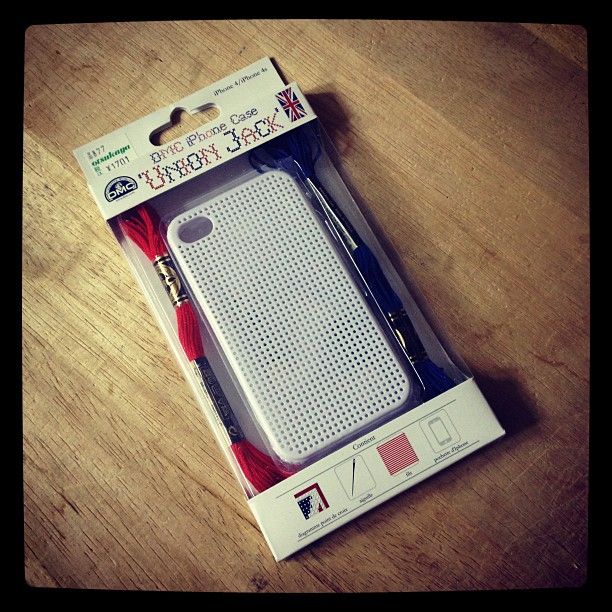 クロスステッチのiphoneケース 猫背日記 クロスステッチのiphoneケース 猫背日記