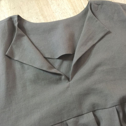 開襟ワンピース 猫背日記