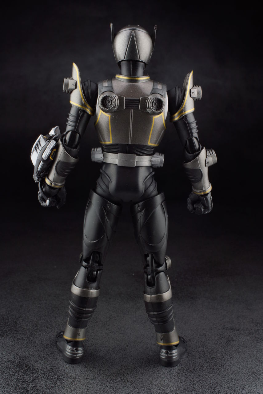S.H.フィギュアーツ 仮面ライダーリュウガ＆ドラグブラッカー