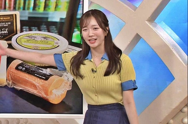 刈川くるみアナ、ニットおっぱいデッカ!横乳の膨らみエッロたまらん