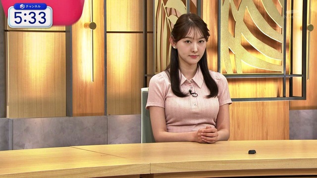 森山みなみアナ、今日おっぱい張ってるなw乳は丸くて形がよくわかる