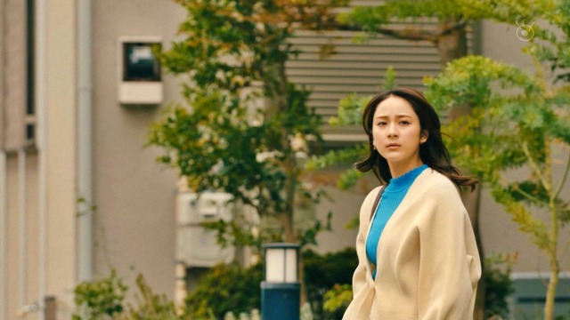 平祐奈、ニットおっぱいバインバイン揺れる乳房たまりませ～ん