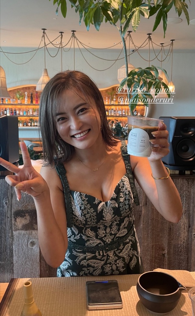 小島瑠璃子、ノースリおっぱい見え過ぎデッカ！たまりませ～ん