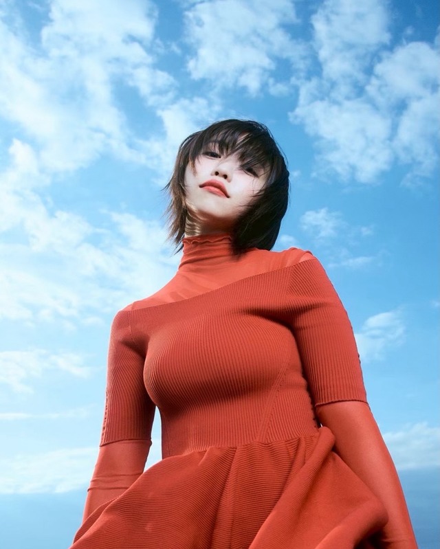 大原優乃、ニットワンピおっぱいデッカ！乳の膨らみエッチたまらん