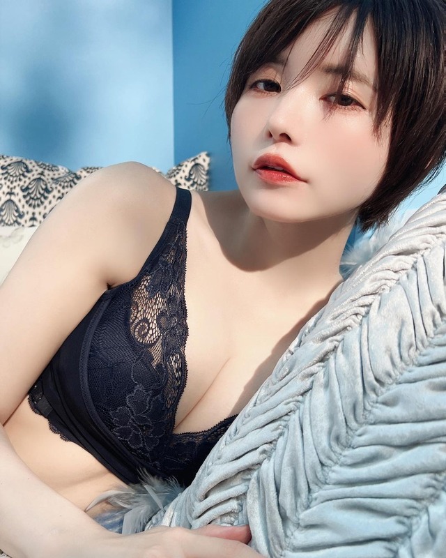 MA76ji9g9RjVFU