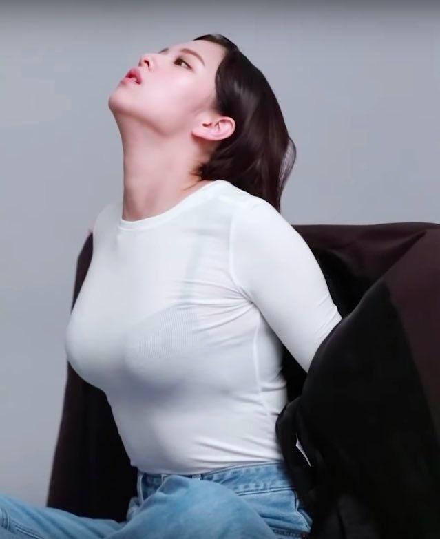 gdgfd5Fg