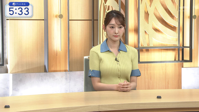 森山みなみアナ、ニットおっぱい膨らみムギュとさせ過ぎエッチ最高！