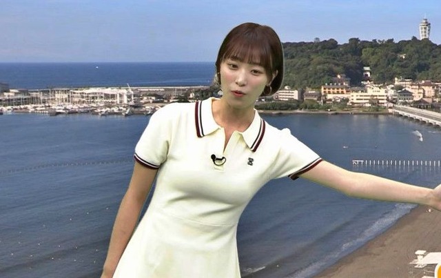 今井春花アナ、下乳の盛り具合とポロシャツのボタンを1番下まで外してる