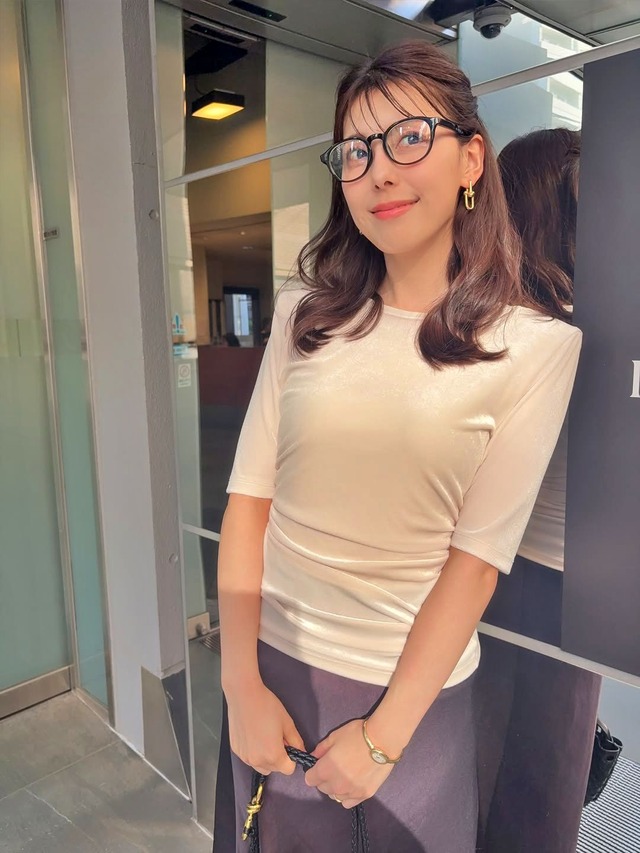 上村彩子アナ、透けインナーおっぱいエッロ!YCの膨らみたまりませ~ん