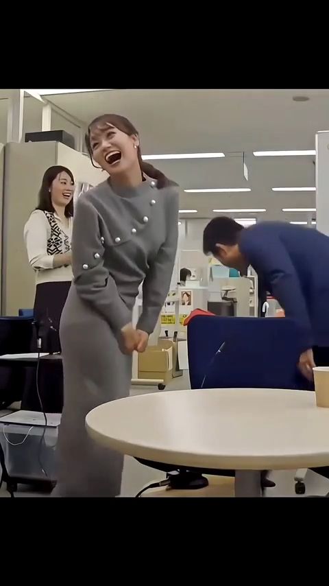 8742