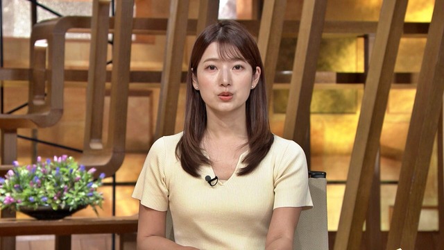 安藤萌々アナ、ニットおっぱい横乳の膨らみエッチ過ぎ最高！