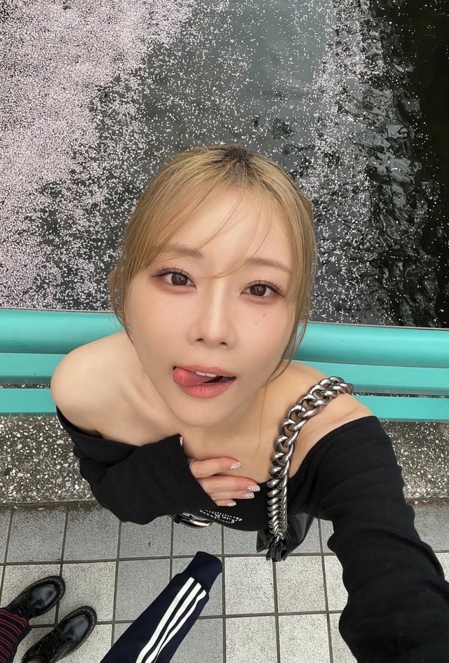 重盛さと美、最新のパ○ティ！いくらなんでも可愛いが過ぎる