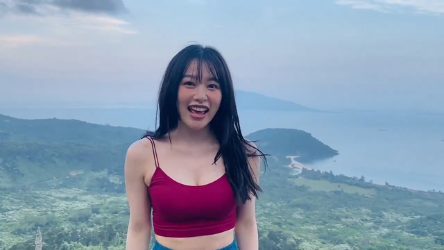 A7UYTSloiHB