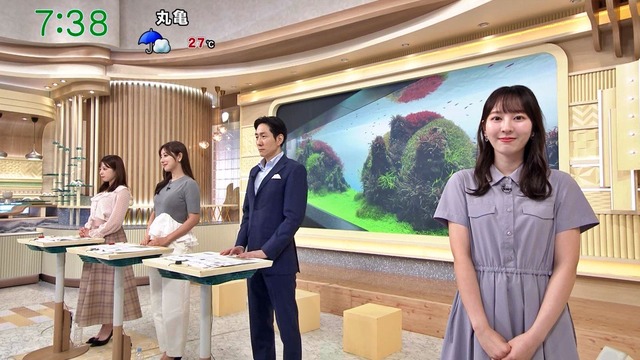 斎藤ちはるアナ、灰色ニット横乳おっぱいデッカ！膨らみがエッチ最高