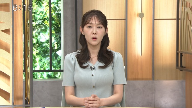 森山みなみアナ、揺れる生おっぱいムギュっとデッカ過ぎタマランかった