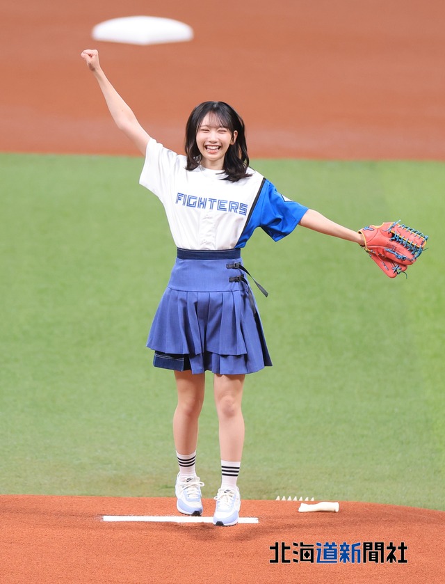 【動画】日向坂46藤嶌果歩、ハマスタでデカ乳、ブルンブルン揺れ過ぎ