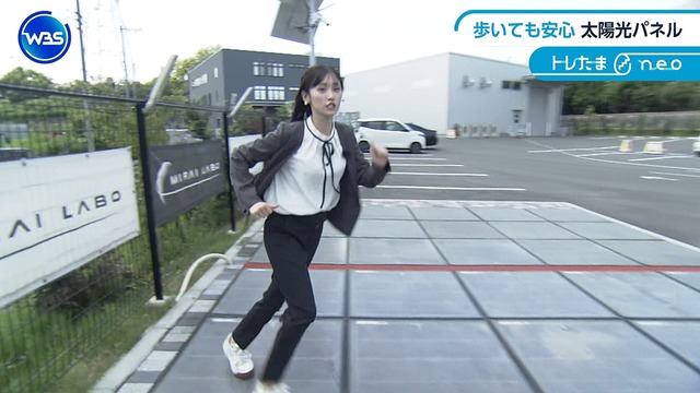 嶺百花アナ、白ブラウスおっぱい揺れたボヨヨヨン!たまりませ~ん