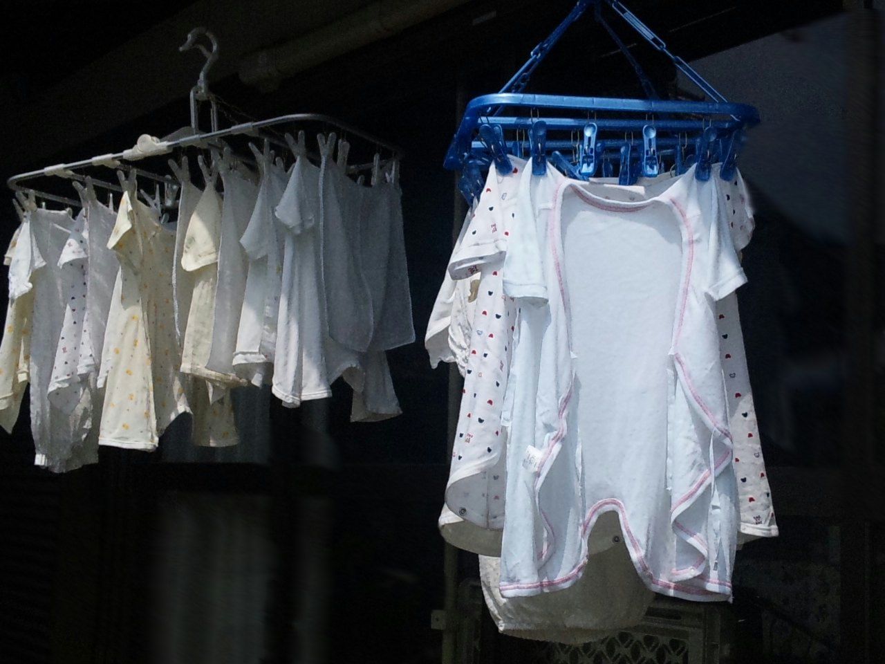 赤ちゃんの洋服準備完了 ねずみにひかれる 赤ちゃんの洋服準備完了 ねずみにひかれる