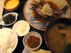 豆寅 煮魚定食